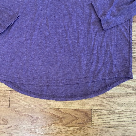 Forever 21 Long Sleeve Tee Women’s Medium Maroon/Red Top Shirt 3/4 sleeve - Picture 4 of 7